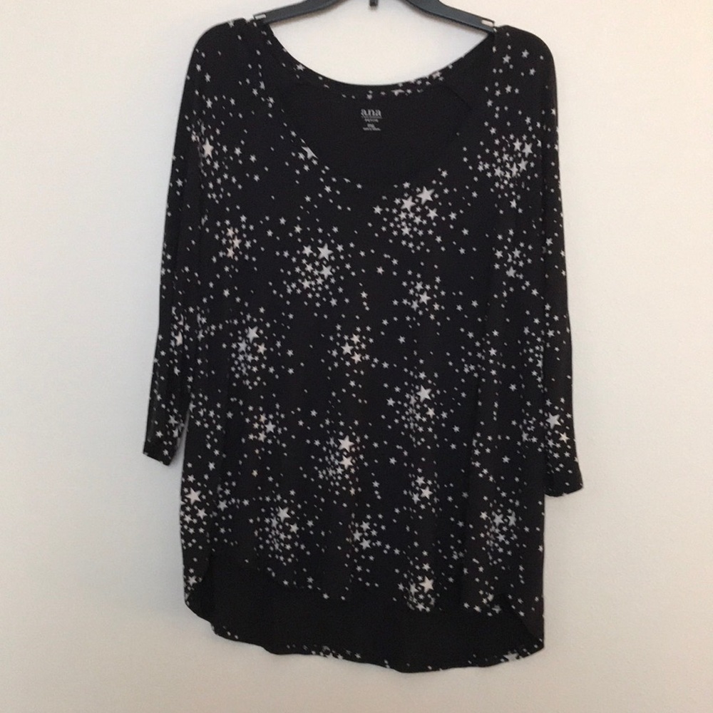 a.n.a Black Stars Top, size Petite XL, 3/4 length sleeves, excellent condition.